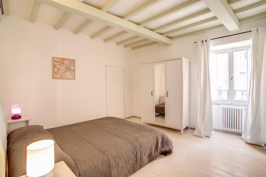 Three Bedroom Apartment Campo Dei Fiori Rome Bilik gambar